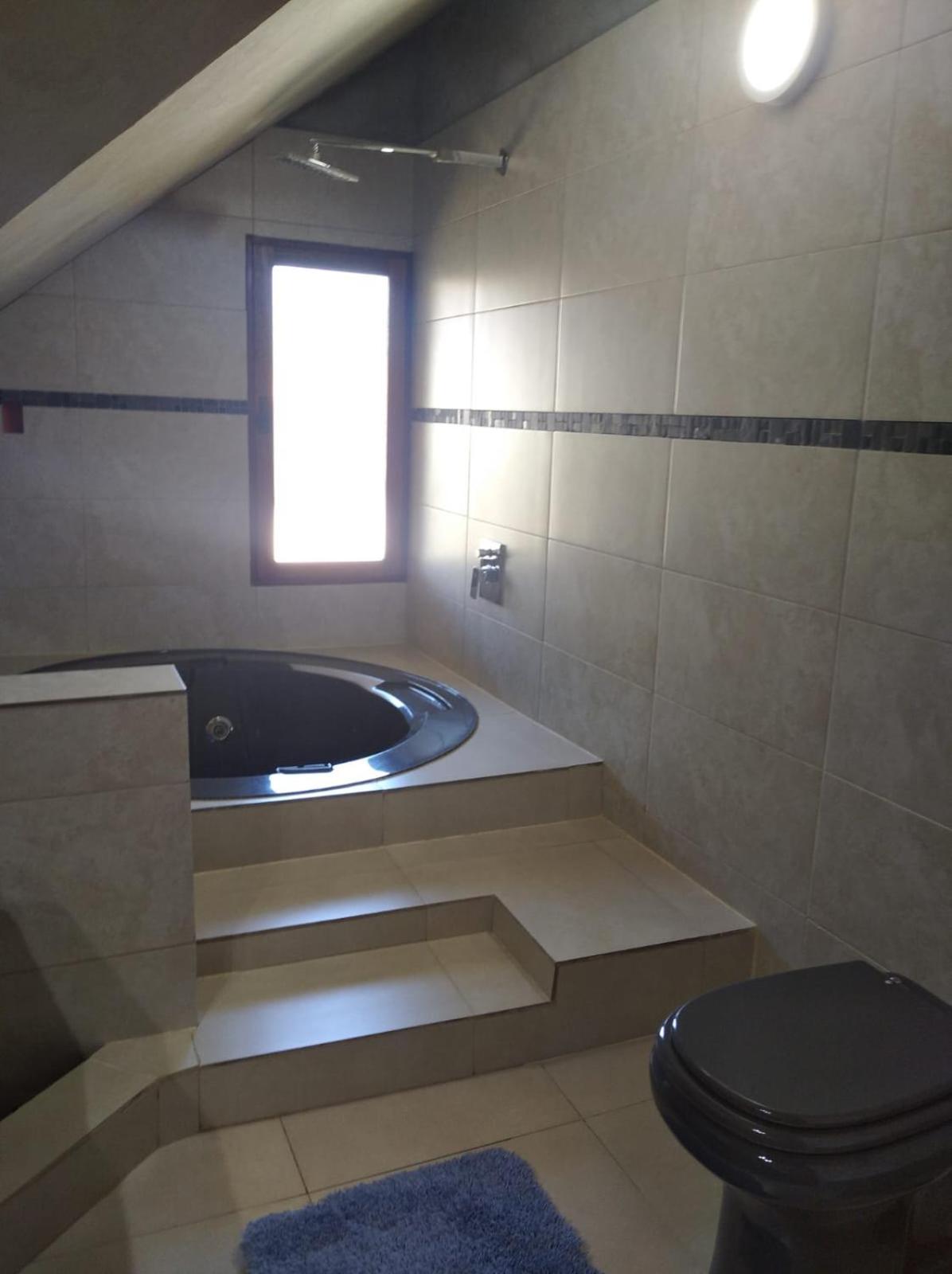 La Casona Del Lago Balneario Ipora Exterior foto